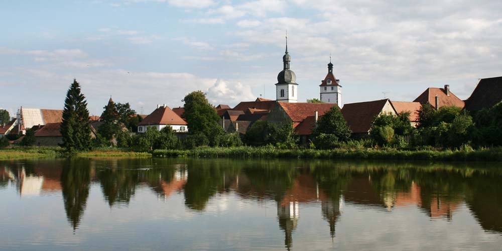 Prischenstadt Unterfranken Castell Heli Rundflug